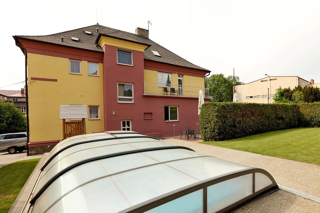 Pension Viola Домажлице Экстерьер фото