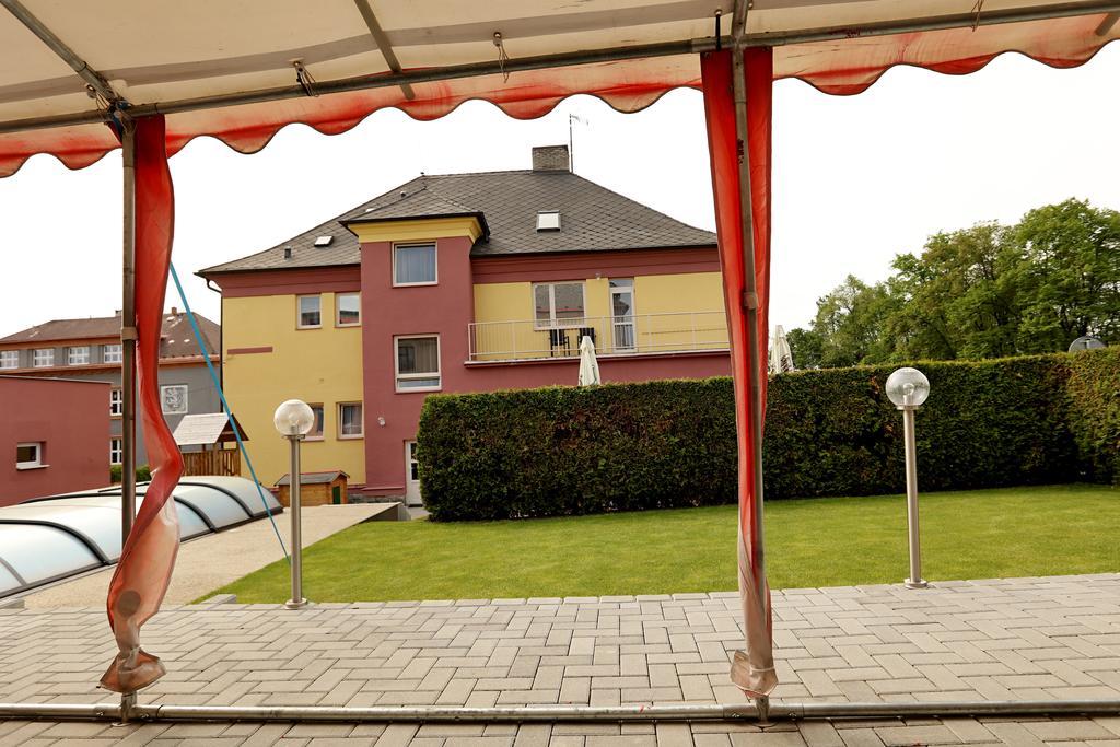 Pension Viola Домажлице Экстерьер фото
